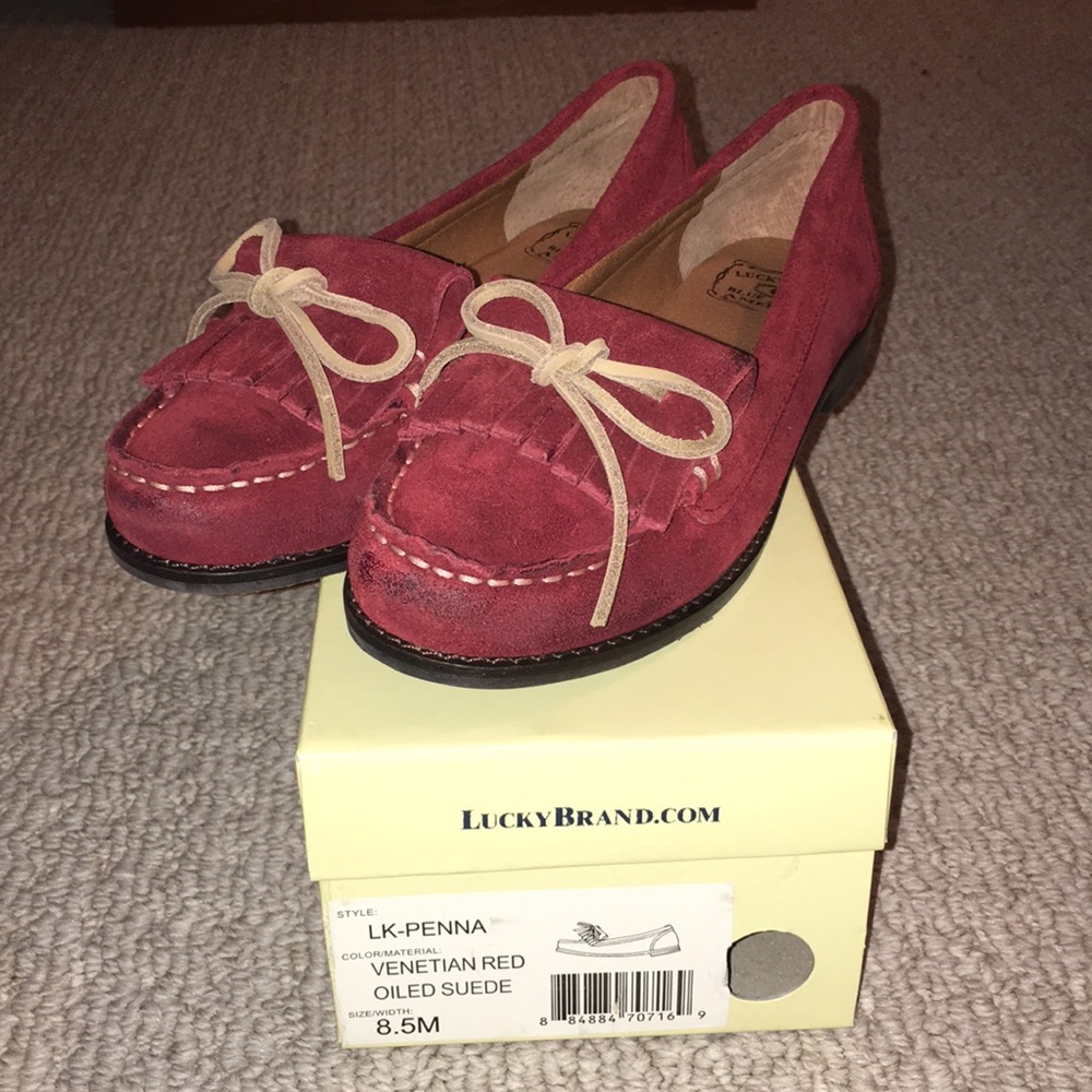 NWT Lucky Brand Women’s Oiled Suede Shoe